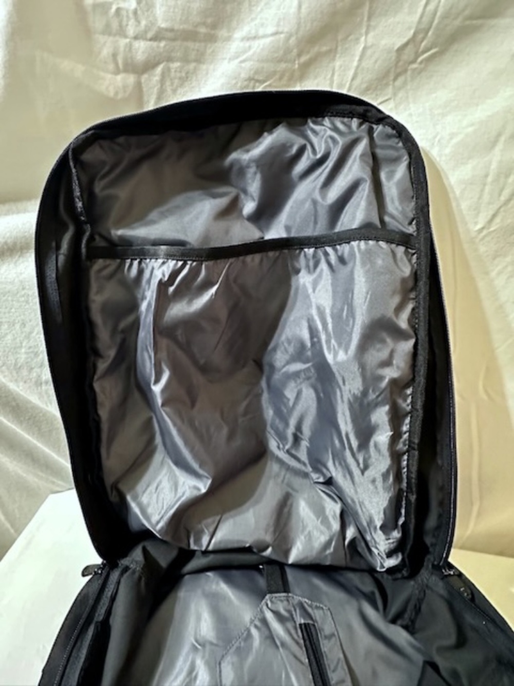 Rick Steves Perfect Europe Trip Convertible Backpack Carry On Luggage Black - Picture 4 of 13